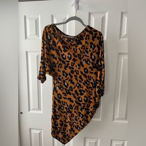 Women’s brown/black/grey, beautiful like tunic on leggings, of shoulder, size s